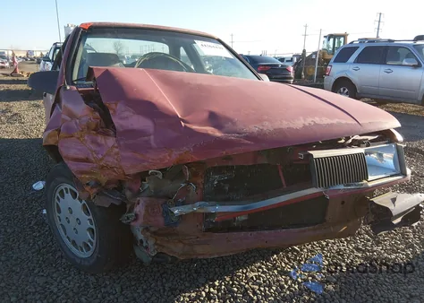 1989 Mercury Topaz Xr5 z USA, uszkodzony, nr VIN 1MEPM33S5KK610161